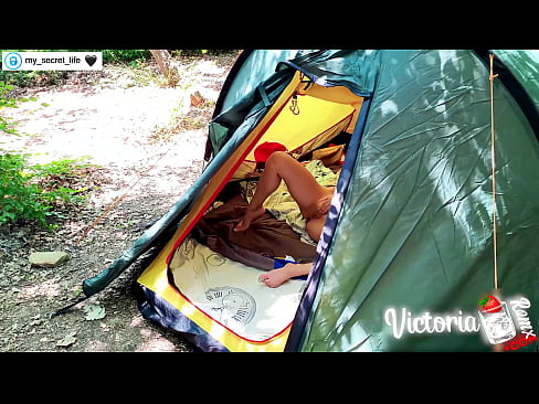 ❤️ Nakuha sa camera Madamdaming haltak off Stranger in a tent ️ Just porn sa amin ﹏