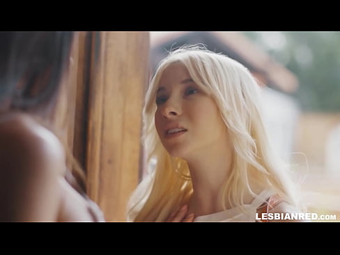 ❤️ Umuwi si Girl pagkalipas ng ilang buwan at kinain niya ang puki ng kanyang madrasta ️ Just porn sa amin ﹏