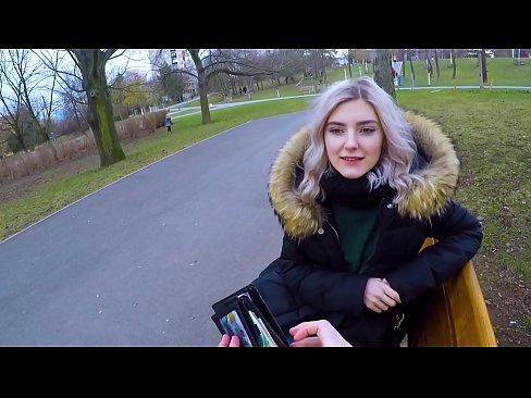 ❤️ Nilulon ang mainit na cum ng isang estranghero para sa pera - blowjob sa parke ni Eva Elfie ️ Just porn sa amin ﹏